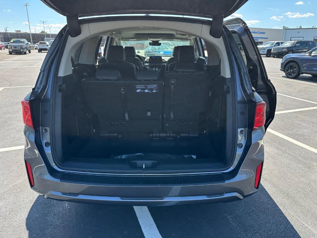 new 2026 Honda Odyssey car, priced at $44,655