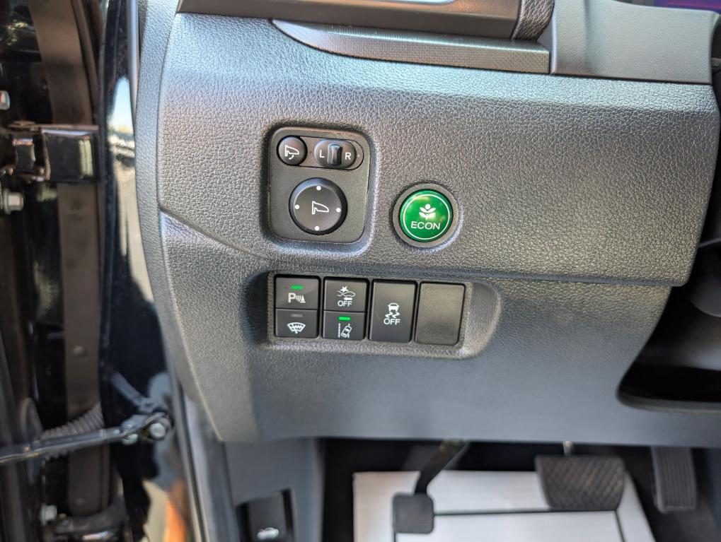 used 2022 Honda Passport car, priced at $34,900