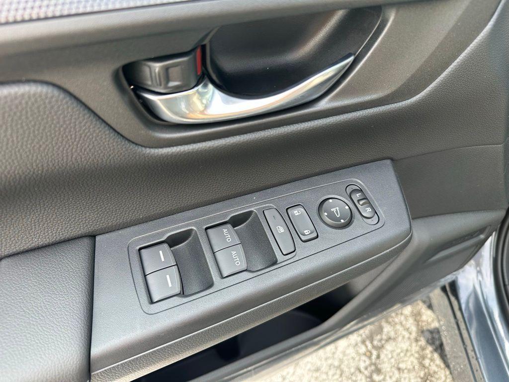 new 2025 Honda CR-V car, priced at $35,245