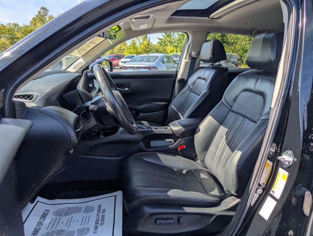 used 2024 Honda HR-V car, priced at $26,900