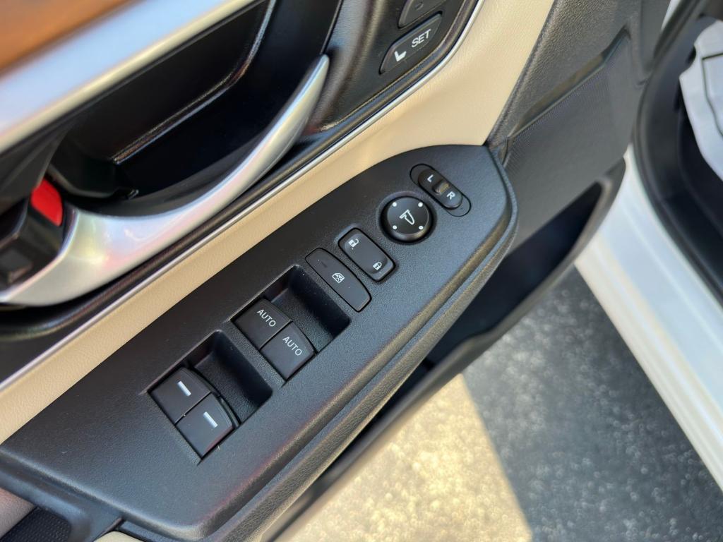 used 2020 Honda CR-V car, priced at $21,900