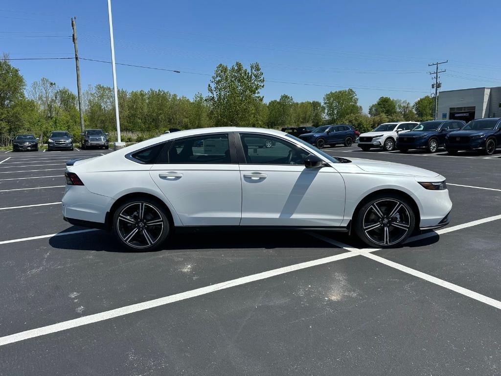 new 2025 Honda Accord Hybrid car, priced at $35,260
