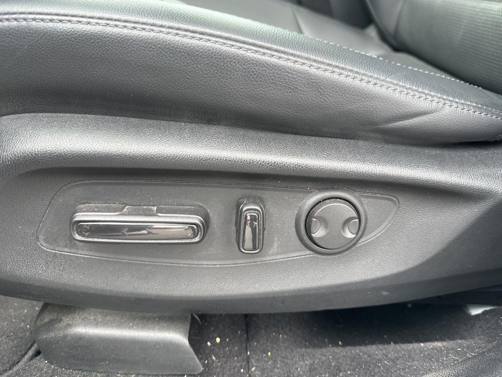 used 2023 Honda CR-V car, priced at $28,800
