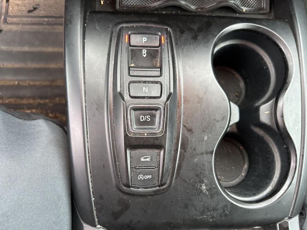 used 2022 Honda Pilot car, priced at $28,900