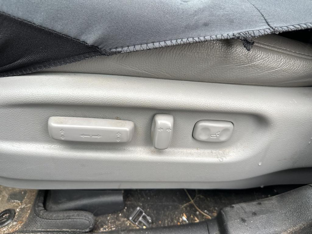 used 2022 Honda Pilot car, priced at $28,900