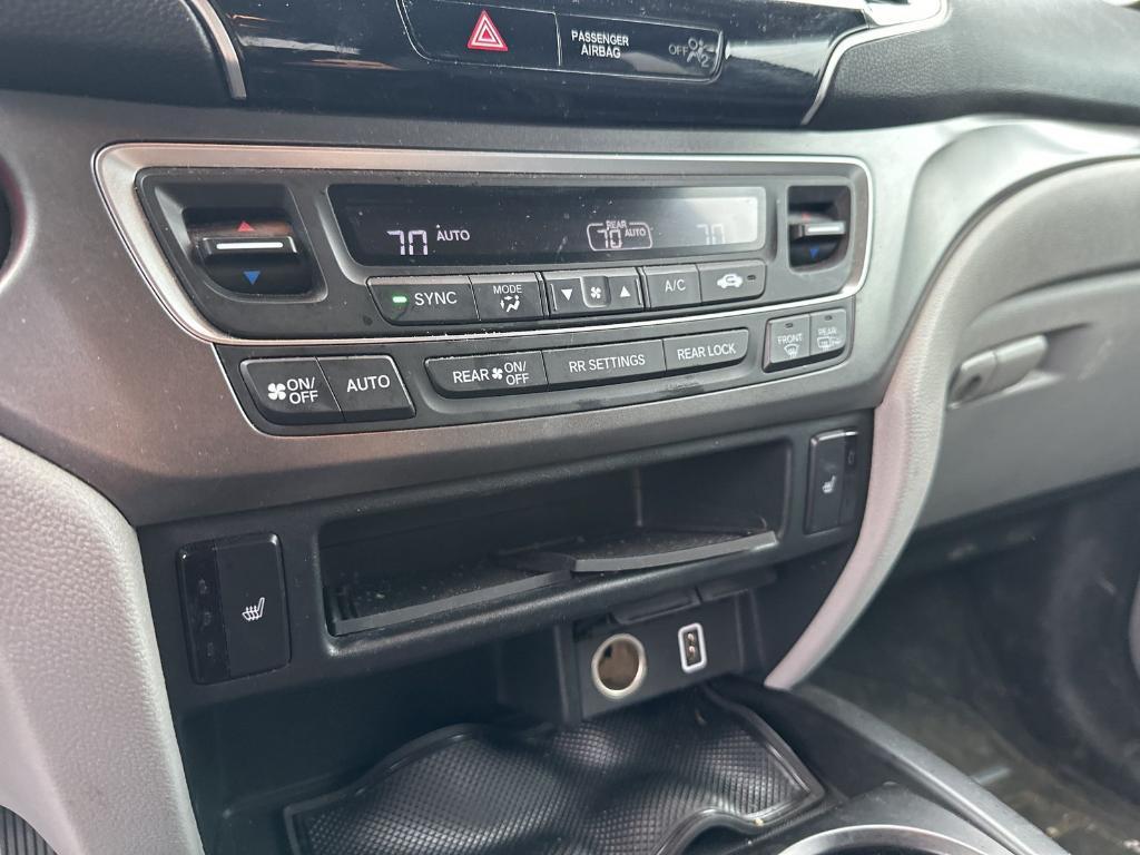 used 2022 Honda Pilot car, priced at $28,900