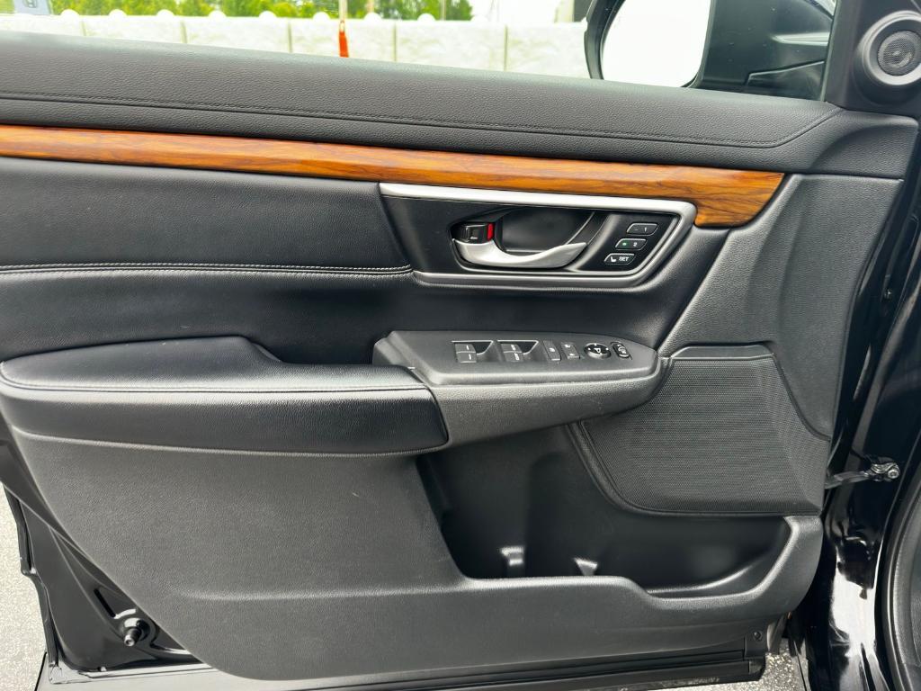 used 2017 Honda CR-V car, priced at $18,900