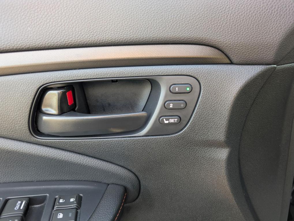 used 2025 Honda Passport car, priced at $41,900