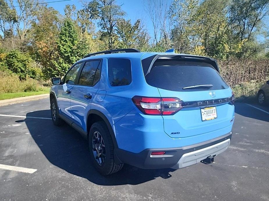 new 2025 Honda Pilot car, priced at $51,250