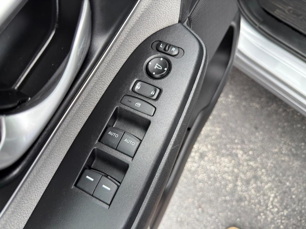 used 2021 Honda CR-V car, priced at $25,900