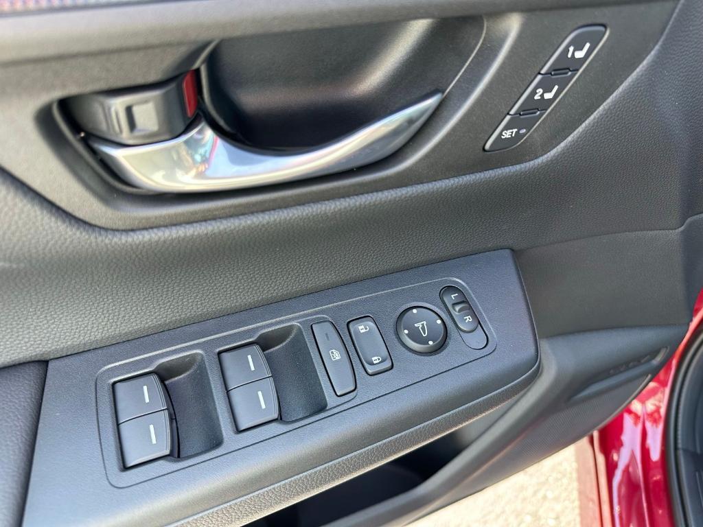 new 2026 Honda CR-V Hybrid car, priced at $42,130