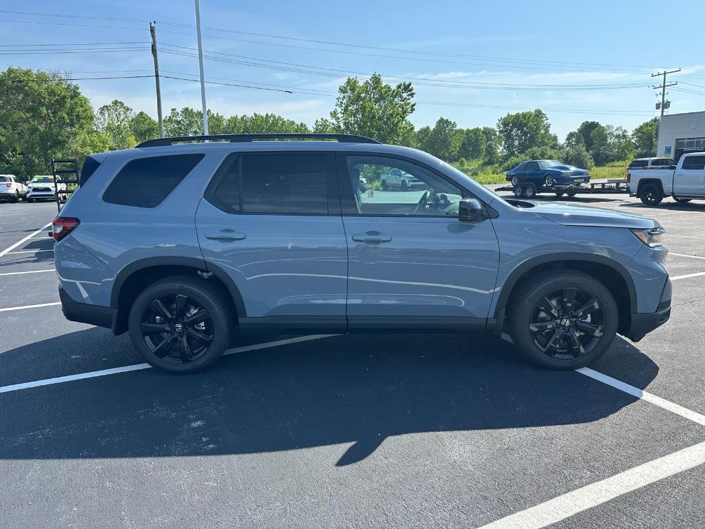 new 2025 Honda Pilot car, priced at $56,485