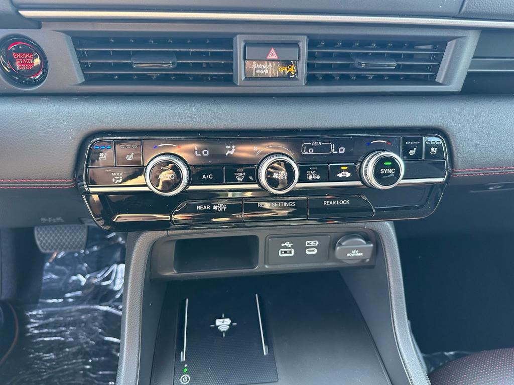 new 2025 Honda Pilot car, priced at $56,485