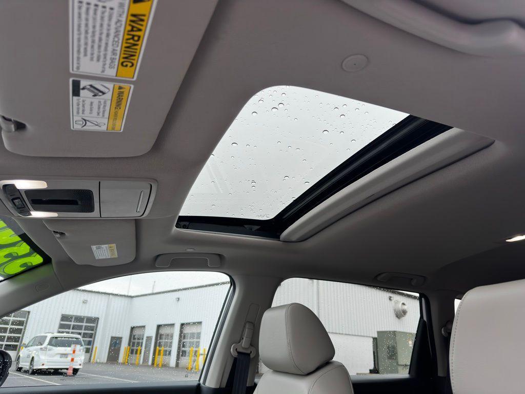 used 2023 Honda CR-V car, priced at $33,900