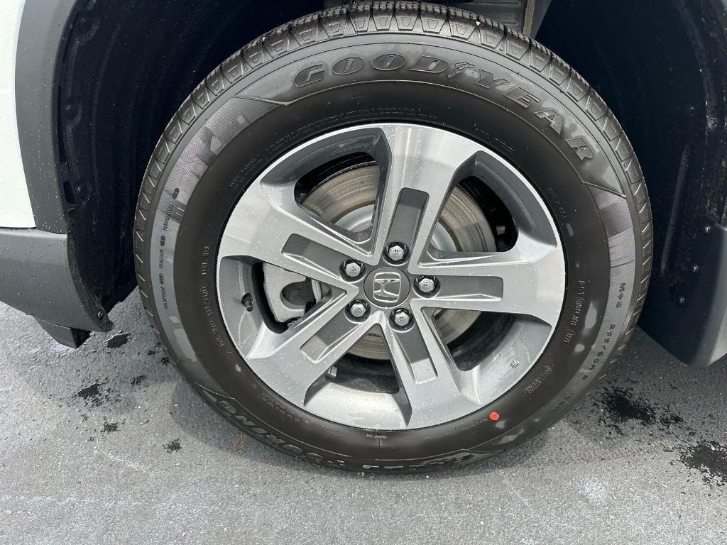 new 2025 Honda Pilot car, priced at $47,550