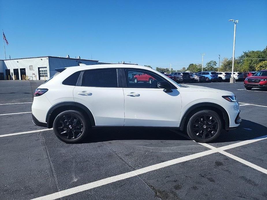 new 2025 Honda HR-V car, priced at $30,505