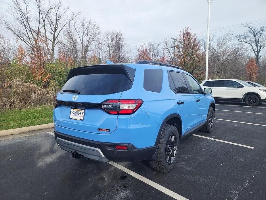 new 2025 Honda Pilot car, priced at $51,250