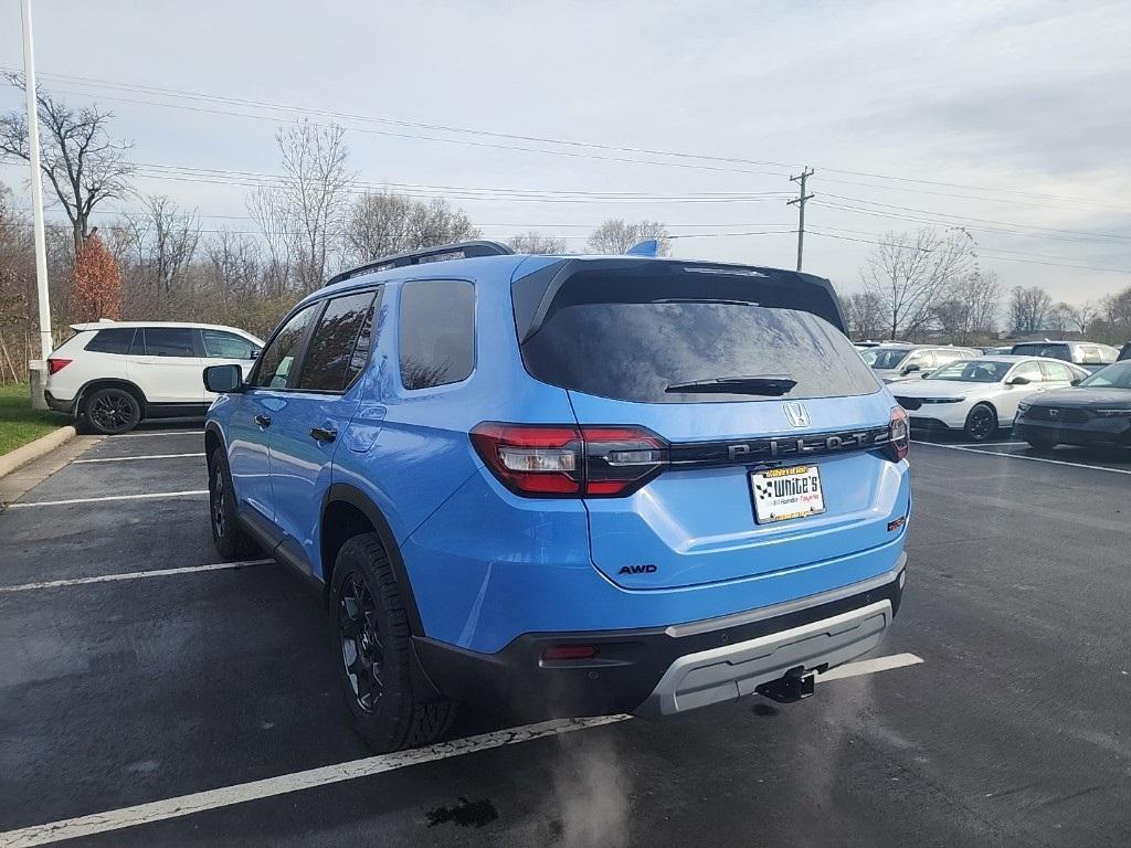 new 2025 Honda Pilot car, priced at $51,250