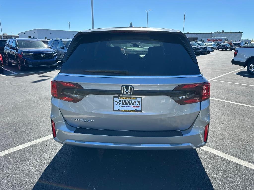 new 2026 Honda Odyssey car, priced at $44,290