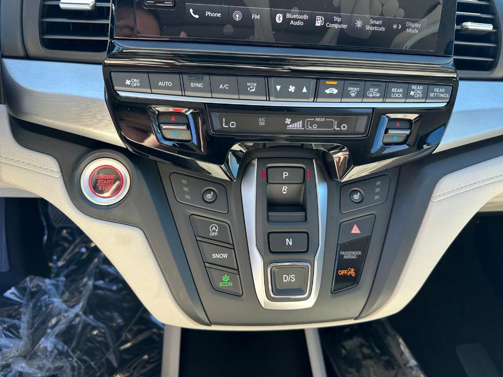 new 2026 Honda Odyssey car, priced at $44,290