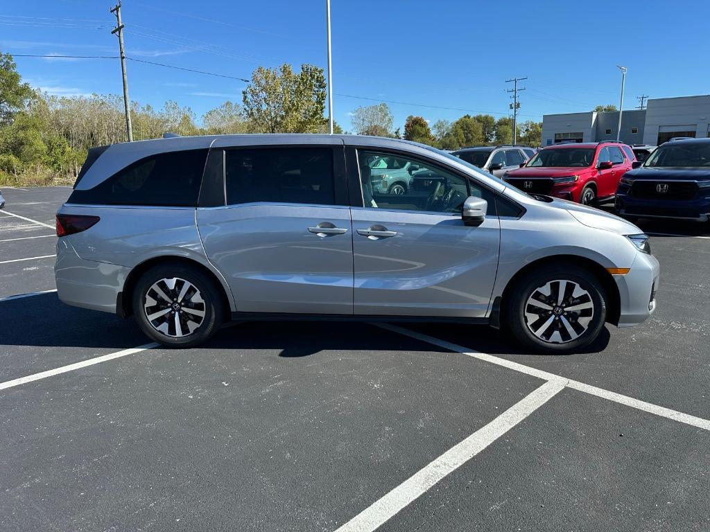 new 2026 Honda Odyssey car, priced at $44,290