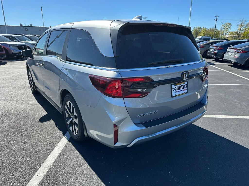 new 2026 Honda Odyssey car, priced at $44,290