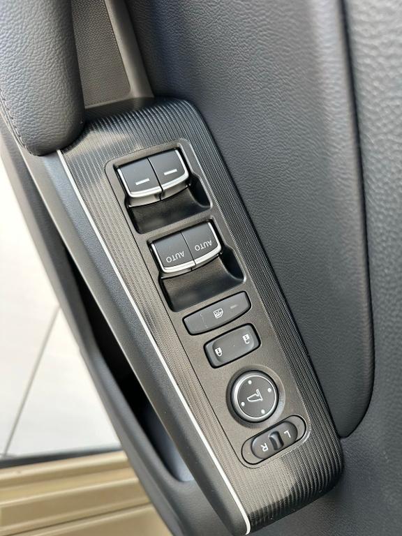 new 2025 Honda Civic Hybrid car, priced at $34,755
