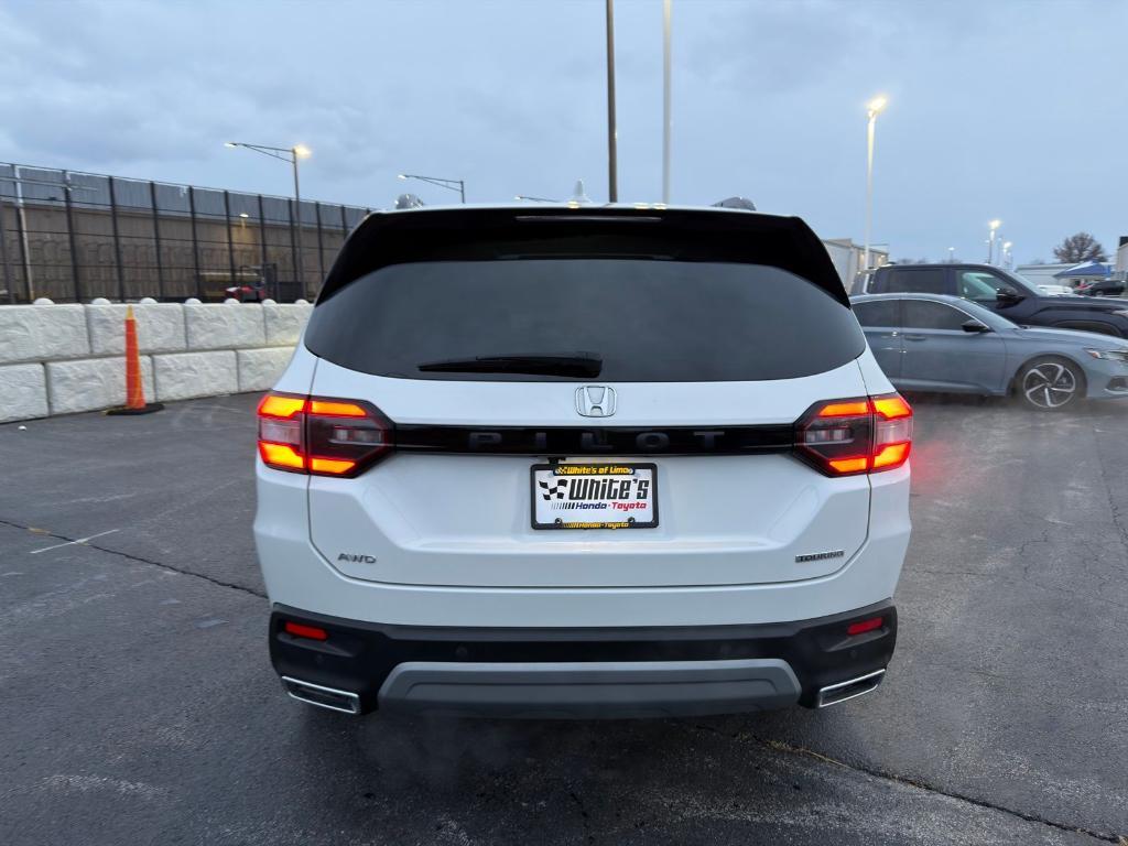 used 2025 Honda Pilot car, priced at $44,800
