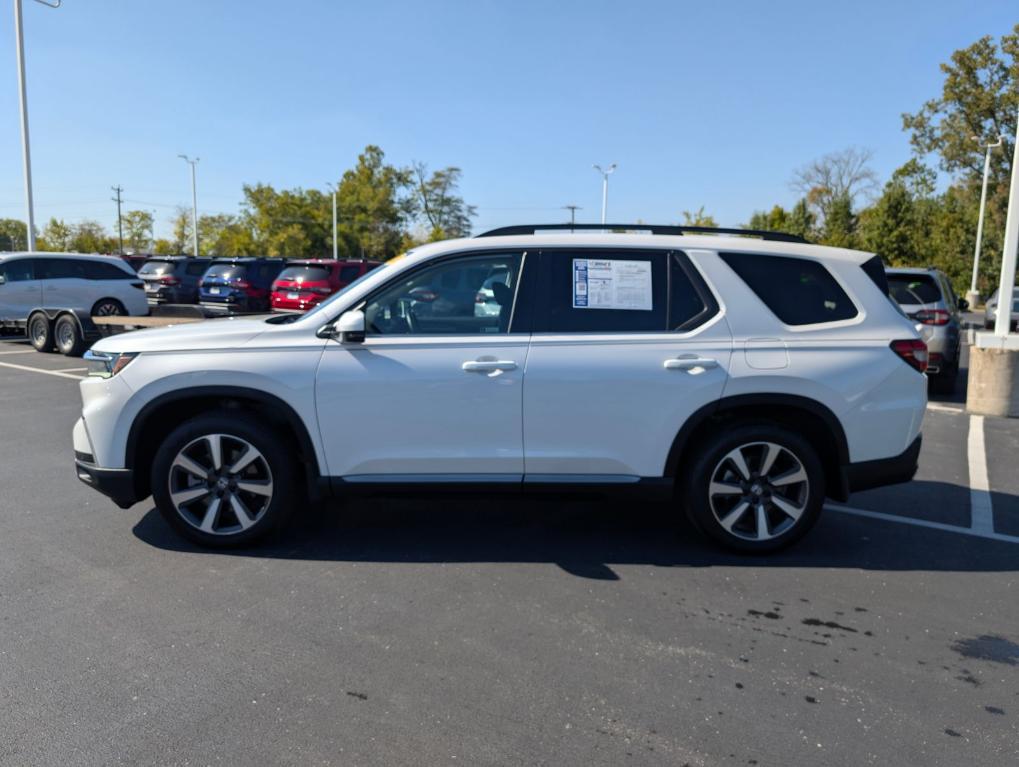 used 2024 Honda Pilot car, priced at $44,800