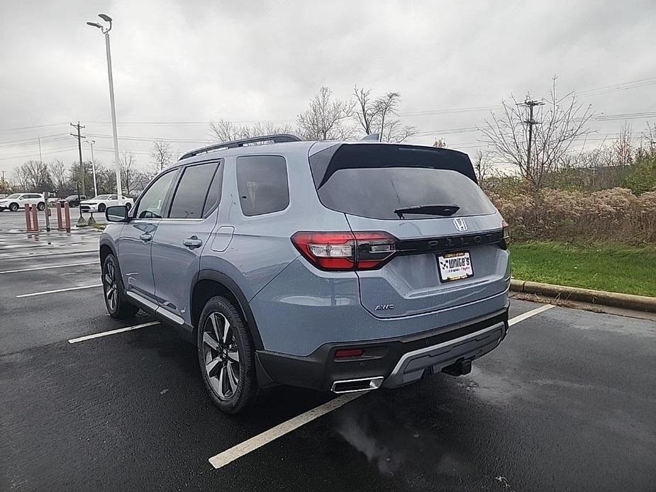 new 2025 Honda Pilot car, priced at $52,440