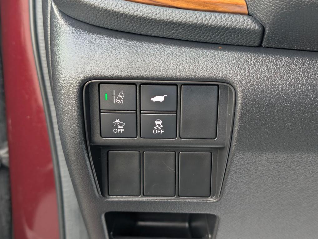used 2018 Honda CR-V car, priced at $24,400