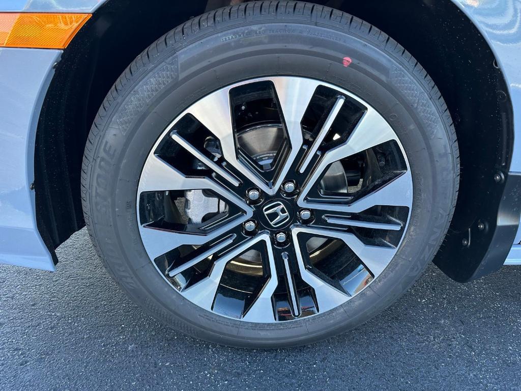 new 2026 Honda Odyssey car, priced at $54,010