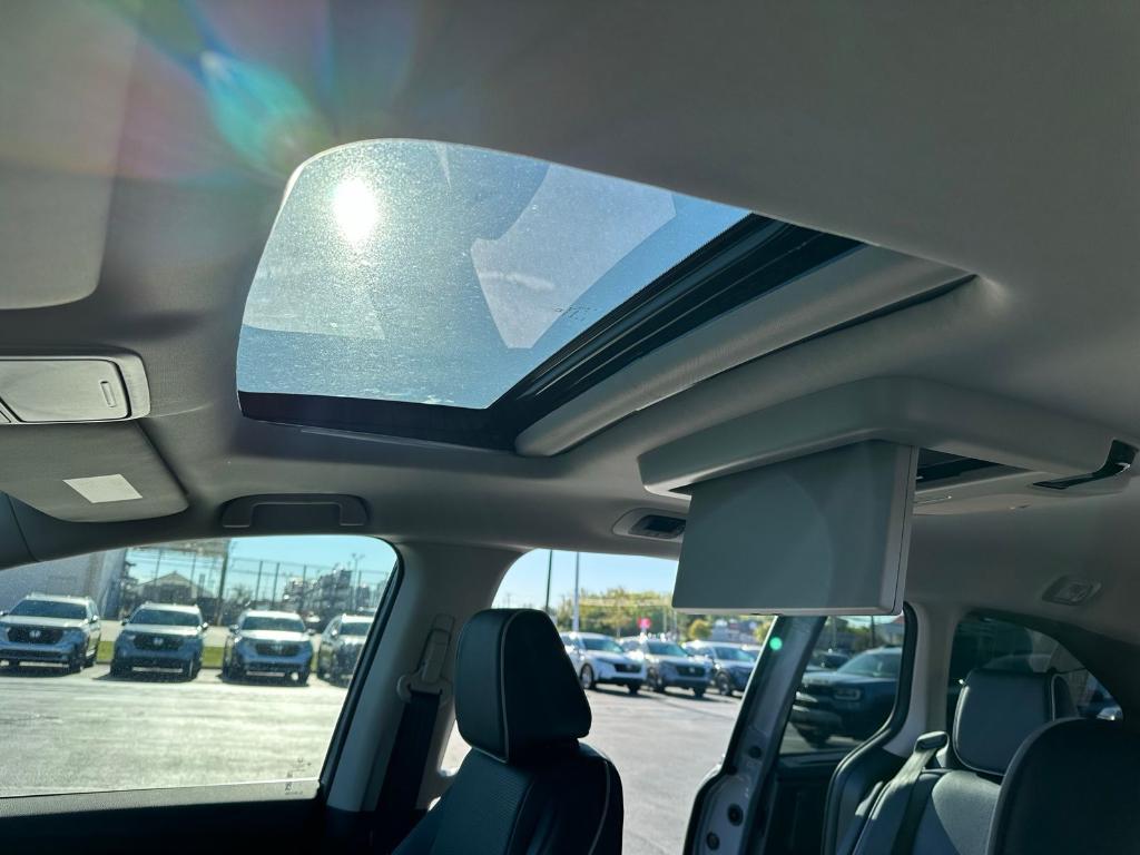 new 2026 Honda Odyssey car, priced at $54,010