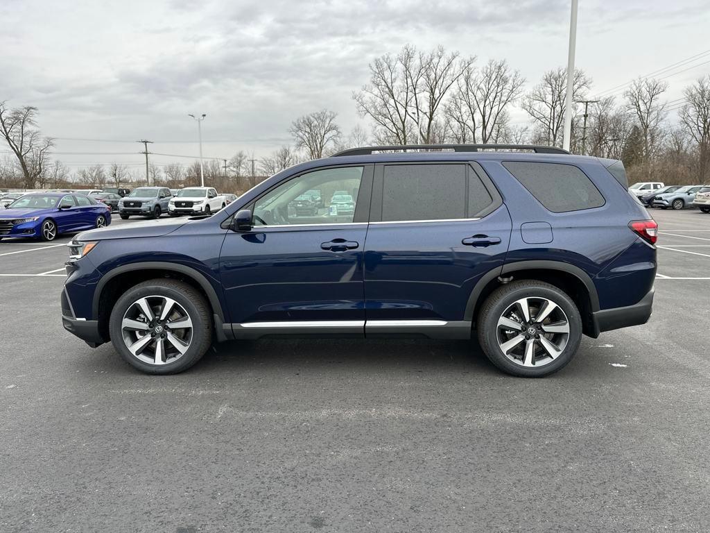 new 2025 Honda Pilot car, priced at $51,050