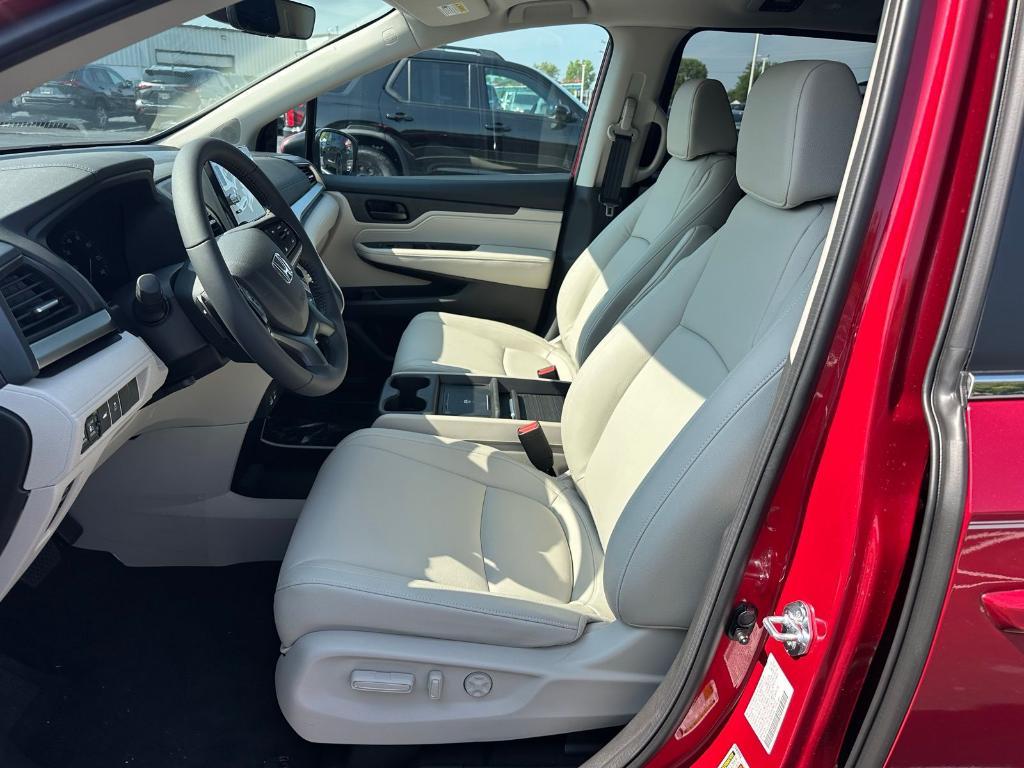 new 2026 Honda Odyssey car, priced at $45,110