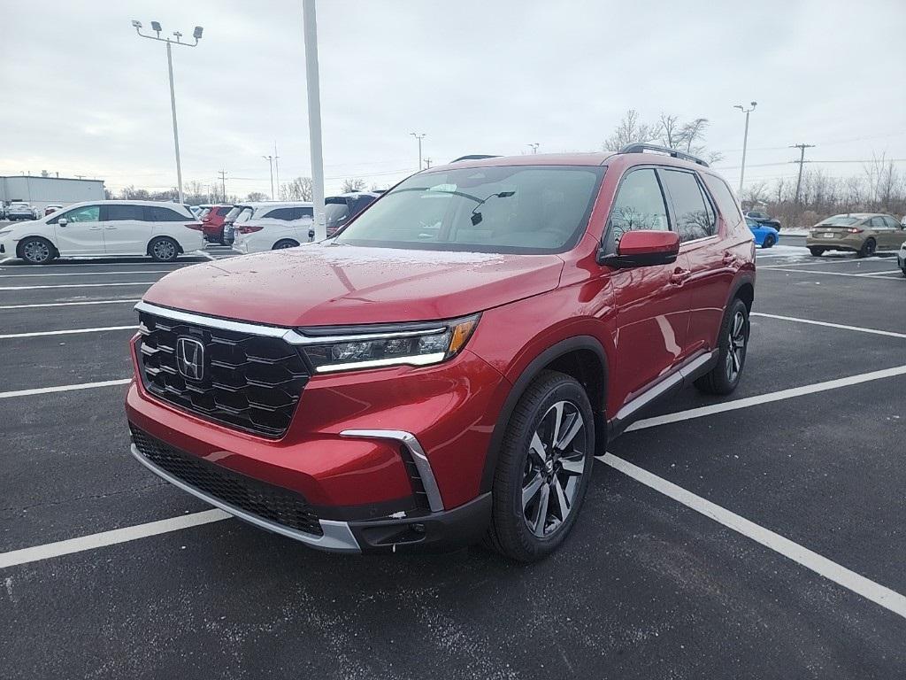 new 2025 Honda Pilot car, priced at $51,450