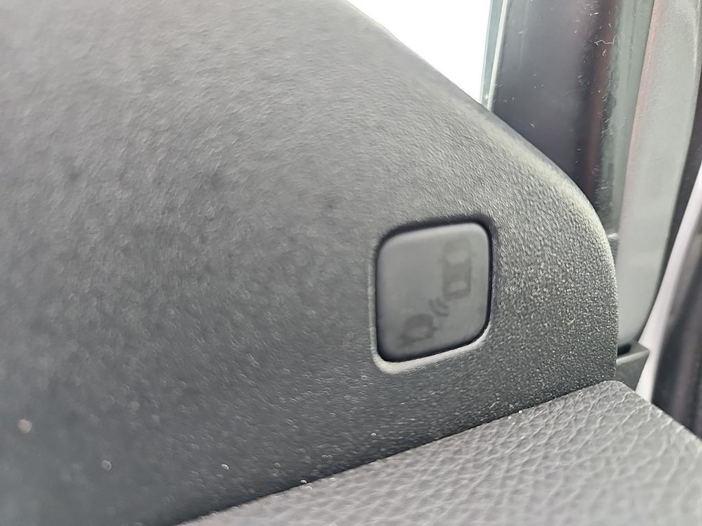 used 2022 Honda Pilot car, priced at $30,900