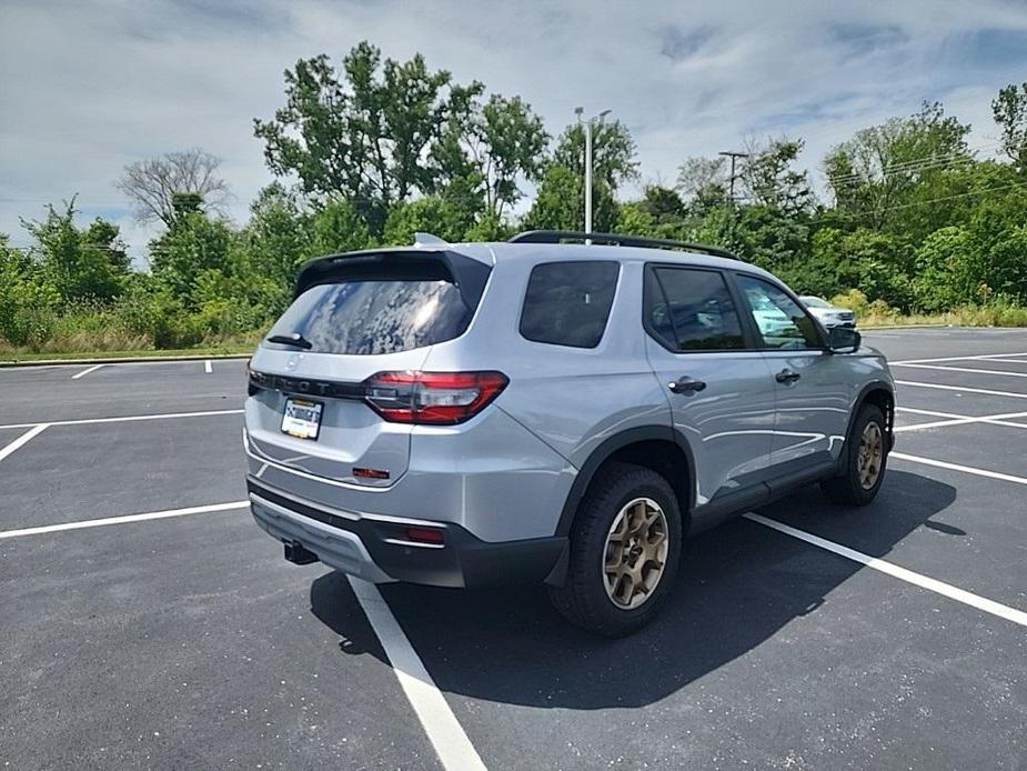 new 2025 Honda Pilot car, priced at $50,495