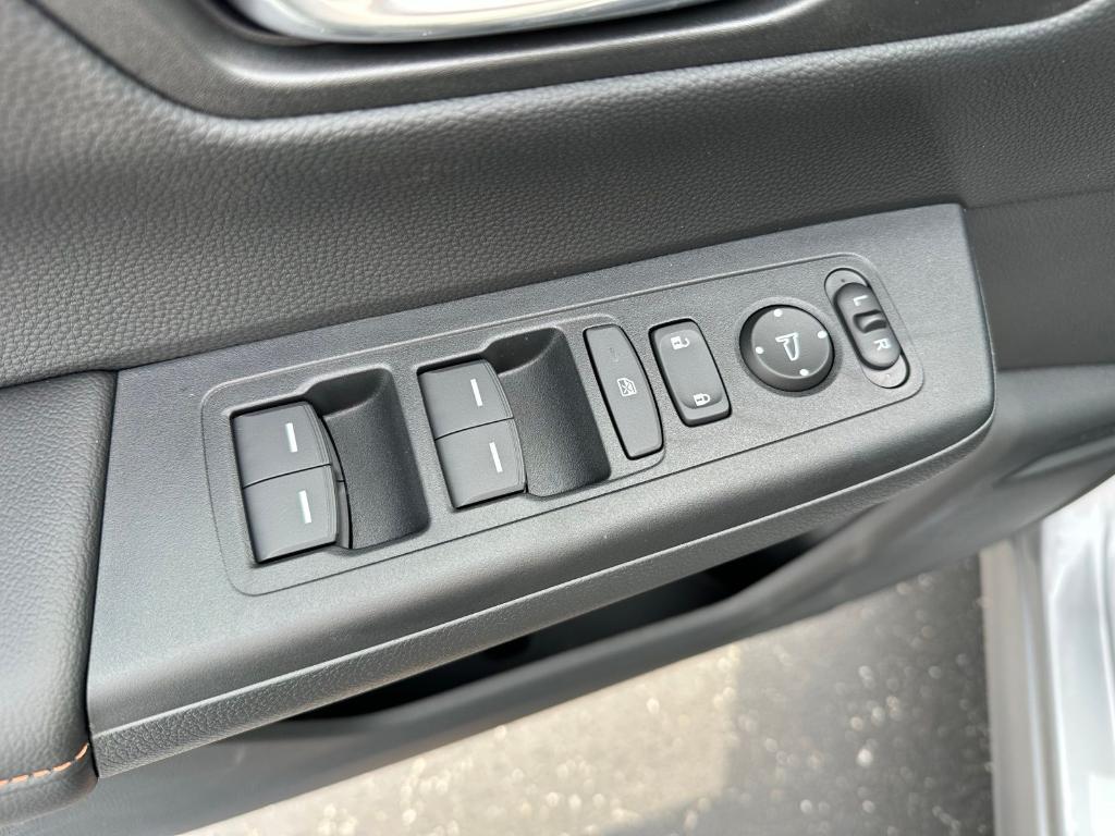 new 2026 Honda CR-V Hybrid car, priced at $41,675