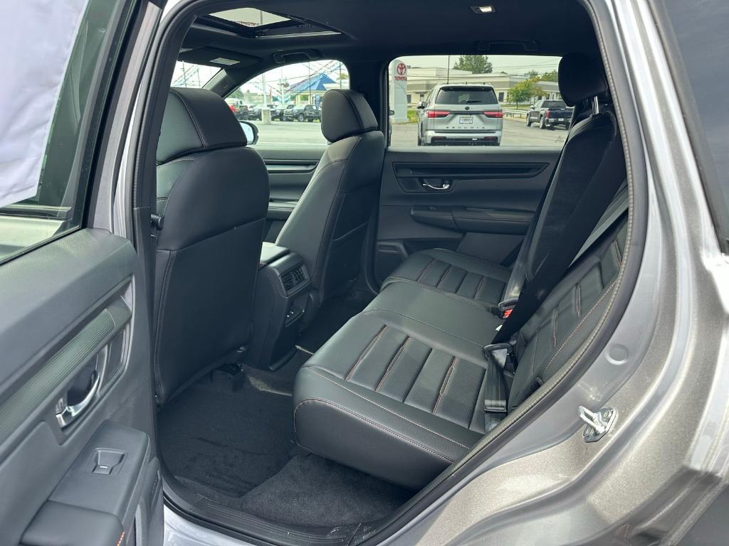 new 2026 Honda CR-V Hybrid car, priced at $41,675