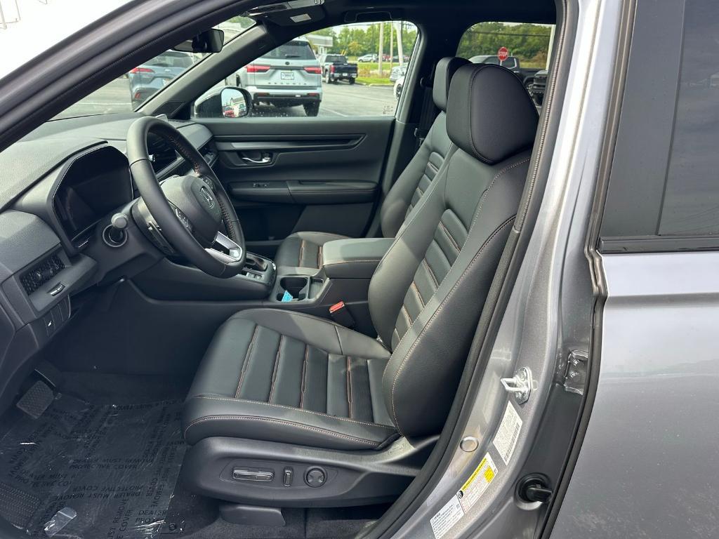 new 2026 Honda CR-V Hybrid car, priced at $41,675