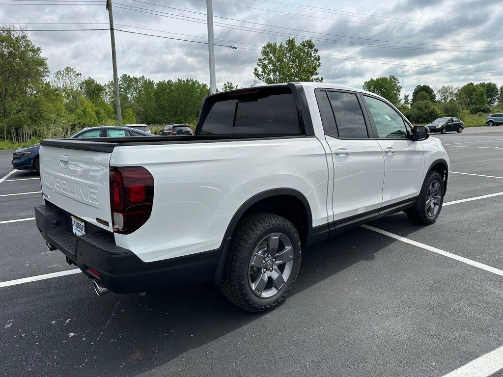 new 2025 Honda Ridgeline car, priced at $47,585