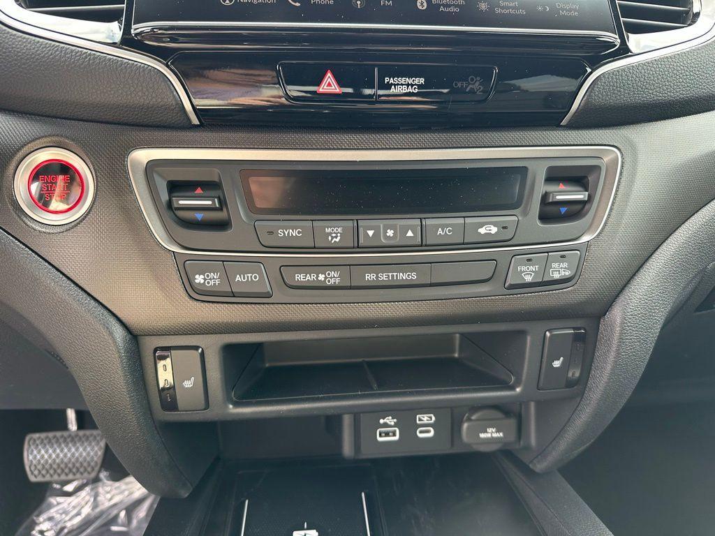 new 2025 Honda Ridgeline car, priced at $47,585