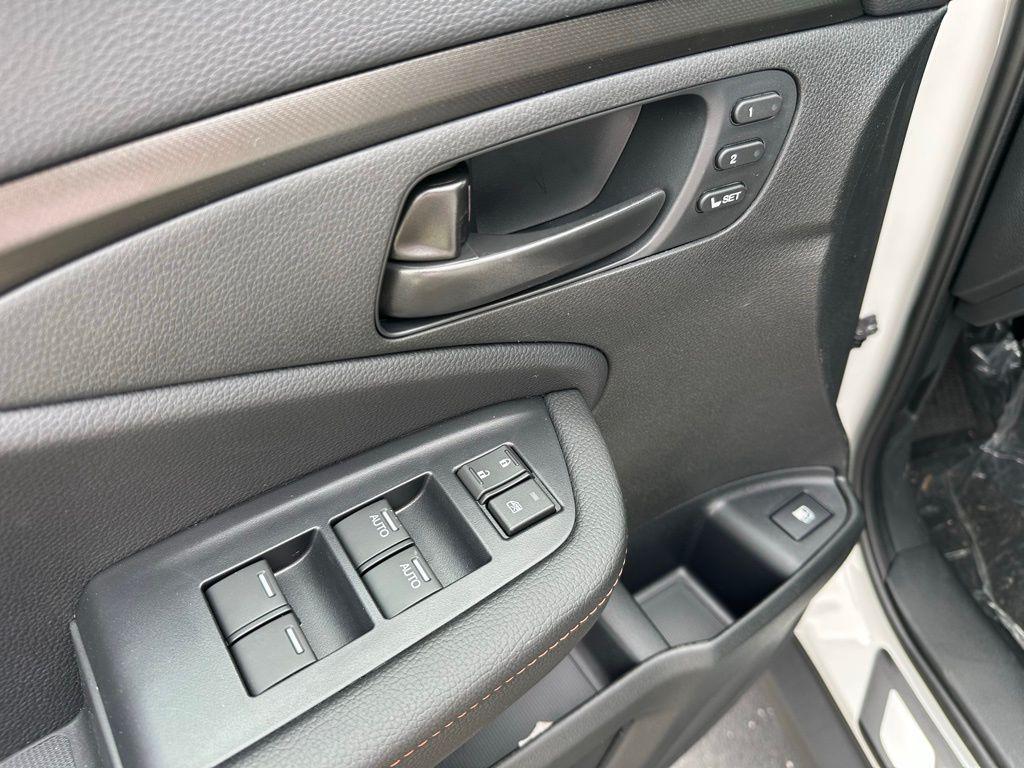 new 2025 Honda Ridgeline car, priced at $47,585