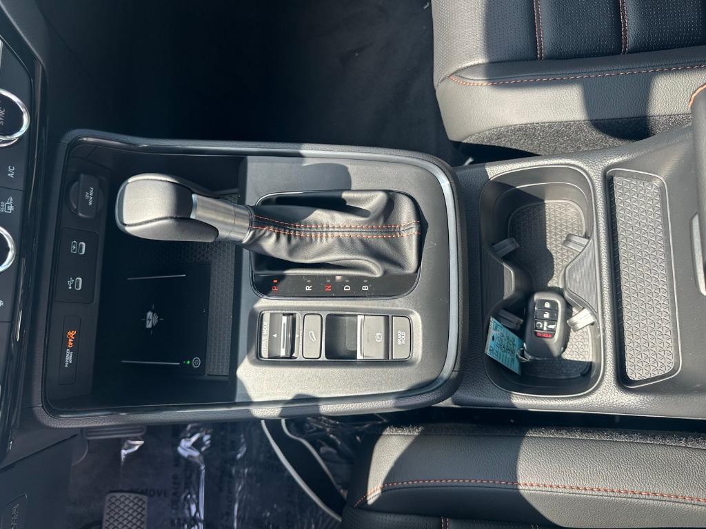 new 2026 Honda CR-V Hybrid car, priced at $43,700