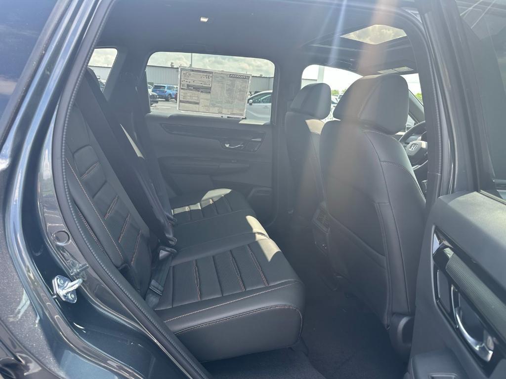 new 2026 Honda CR-V Hybrid car, priced at $43,700