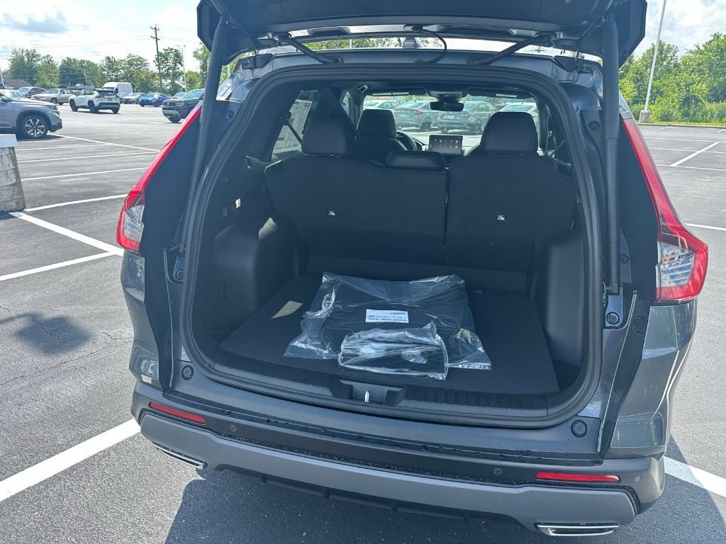 new 2026 Honda CR-V Hybrid car, priced at $43,700