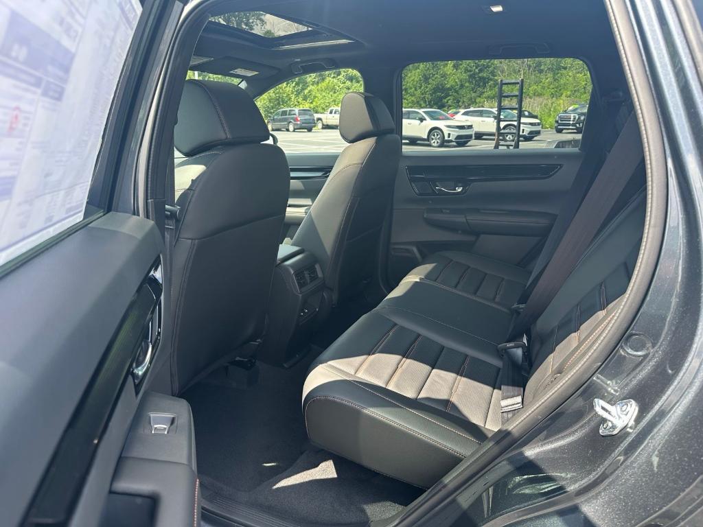 new 2026 Honda CR-V Hybrid car, priced at $43,700