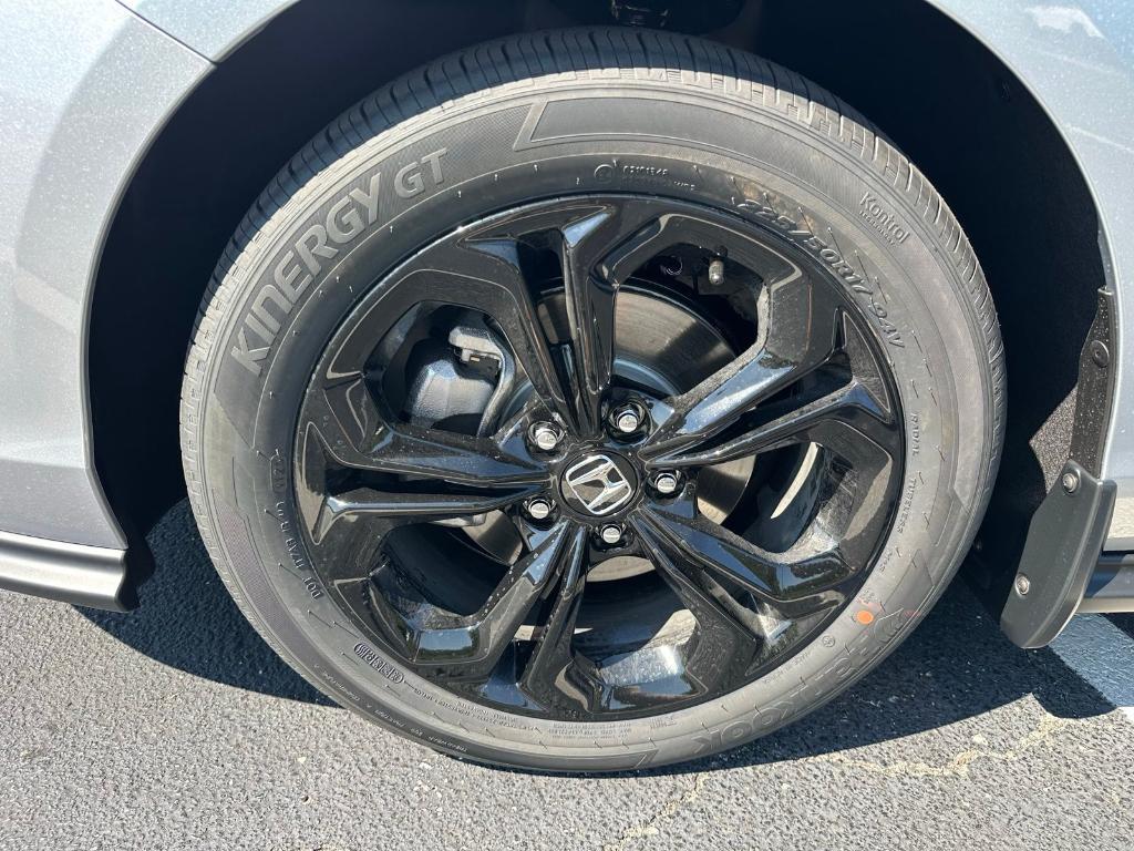 new 2025 Honda Accord car, priced at $31,710