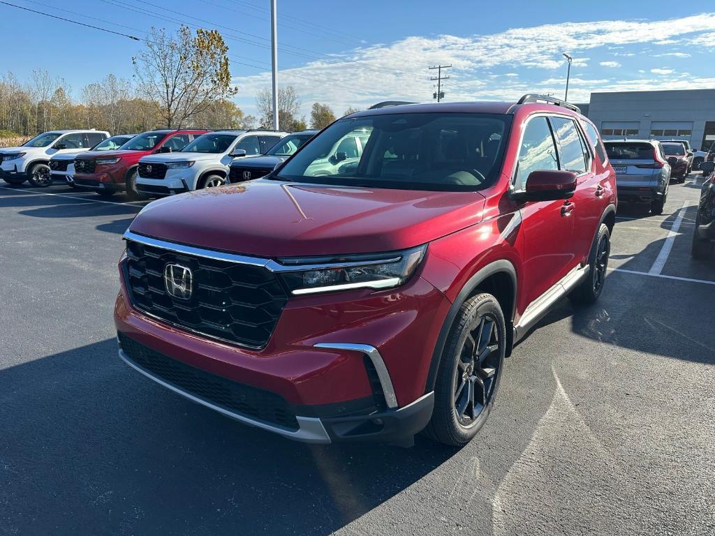 new 2025 Honda Pilot car, priced at $53,450